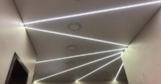 Световые линии на потолке Чусовой, цена от 2648 руб.